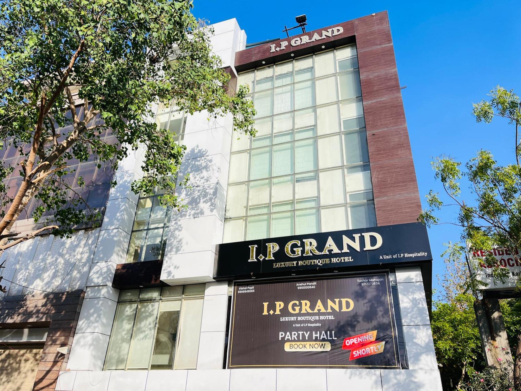 Hotel Aura Ip Grand Karkardooma Metro Station New Delhi Couple Friendly Ngoại thất bức ảnh